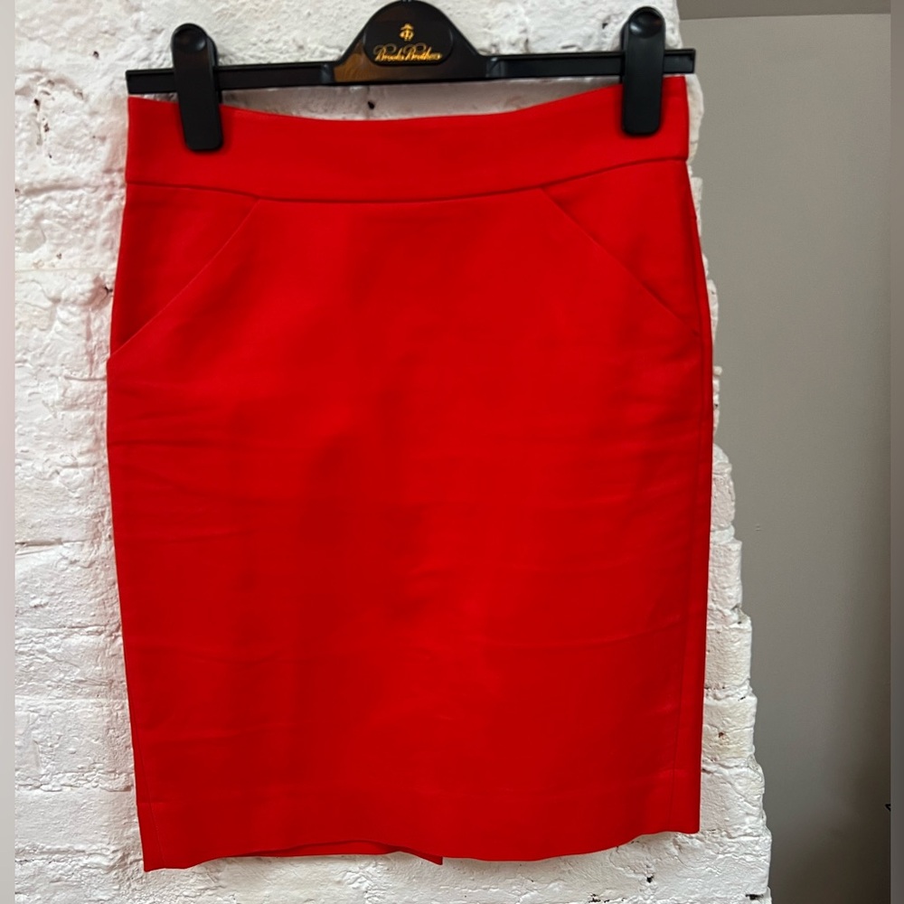 J. Crew Factory Red Pencil Skirt. Size 2 - Picture 2 of 7
